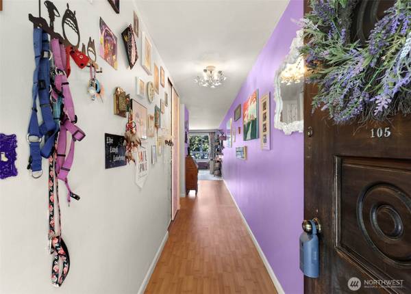 $360,000 / 1br - 725ft2 - NEW PRICE | Charming South Hill Condo With Bay Views (Bellingham)64213544932226122