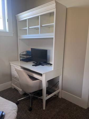 DESK WITH BOOKSHELF 1