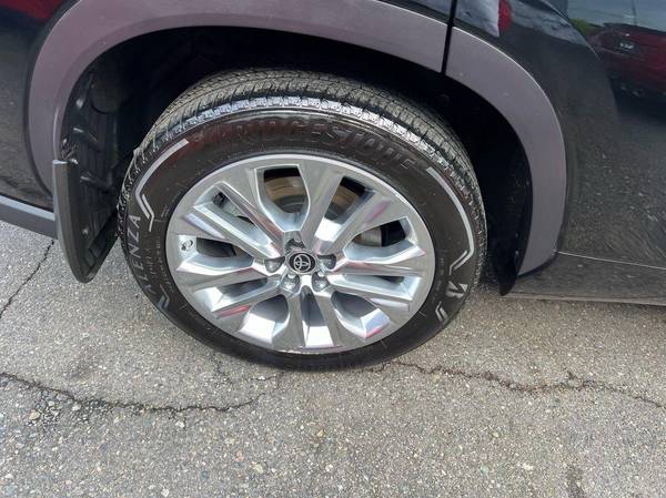 2021 Toyota Highlander Limited - $36,500 (+ Sports Cars International - Redmond)63470588591873124