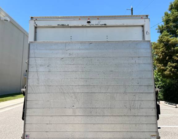 2017 Ford E-350 Econoline Super Duty Cutaway Box Truck Dually 1 Owner - $13,300 (Largo)63443864421889123