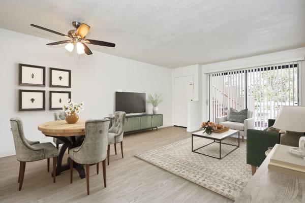 $2,399 / 2br - 945ft2 - Balcony/Patio, Range and Oven, Fitness Center (Santa Clarita)63818782657155123