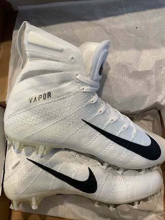 Nike Vapor Untouchable Cleets 1