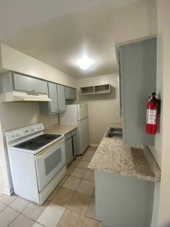 $895 / 2br - 795ft2 - 2 bedroom off Jefferson hwy (Jefferson)63903539737602120