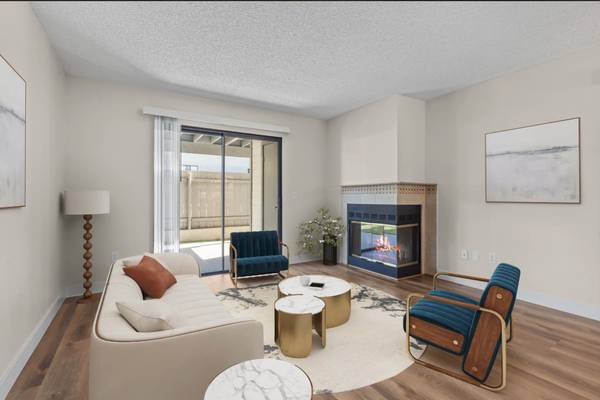$2,950 / 2br - 1125ft2 - Chula Vista remodeled condo with detached garage & 1 parking s (Chula Vista Hilltop)64037041100417123