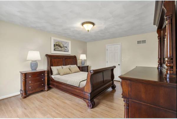 $2,000 / 1br - 725ft2 - Salem NH area beautiful 1 bed 1bath apartment for rent with $2000/mon (Salem Area)63932058622595122