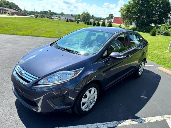 !!2013 Ford Fiesta SE - 36K millas originales!! - $6,995 (hillview)63654696151939121