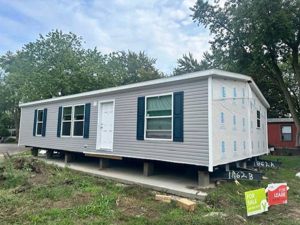 $1,499 / 3br - 1232ft2 - Manufactured Home for Rent (Beach Park)63959878898691121