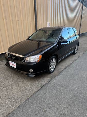 Kia Spectra5 - $4,000 (Medford)63615697033091122