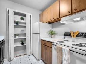 Oak Cabinets, Private Patio, 1BD 1BA 1