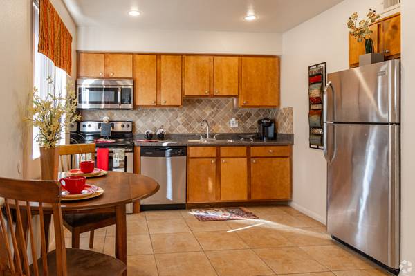 $1,550 / 2br - ¡Contáctenos HOY! Descubra cómo PODEMOS ayudarlo a mudarse a su próximo hogar!!! (East Valley)64024999736577121