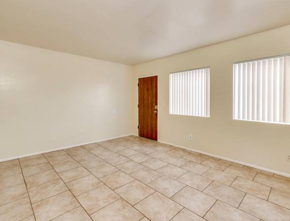 $1,295 / 2br - GET a FREE MONTH & $500 MOVE! Onsite Laundry - Pets Welcome (Phoenix)64047709195777124