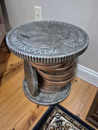 Rare Vintage Poly resin Coin Bank Table 1