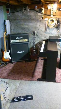 Exp Guitarist/Keys/Vox ISO Band/Music Students/Teaching Position?64144107569411121