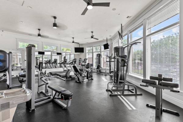 $1,399 / 1br - 904ft2 - Enjoy one month free on select apartments! (6626 Chapel Hill Blvd, Pasco, WA)63850861463681122