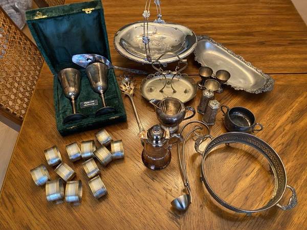 Decor Lot w/ Table Rings & More 1