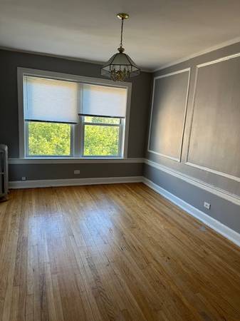 $1,150 / 2br - 900ft2 - Large 2 bed, 1 blk to bus, 3 blks to train - incl. heat (Ridge Ave - Rogers Park)63918415316611120