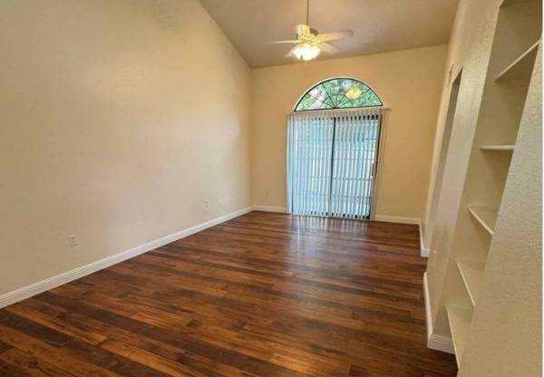 $2,700 / 2br - Townhouses asequibles en Oceanside – Servicios incluidos (Oceanside)63663940914947122