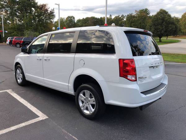 ♿♿ 2019 DODGE GRAND CARAVAN SXT | SOLUCIONES DE MOVILIDAD ♿♿ - $44,995 (NEW ENGLAND MOTOR CAR CO)63622639636099123