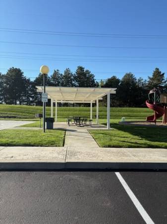 $1,743 / 4br - 1318ft2 - **Move in Ready!!** (Meridian)64003313094146122