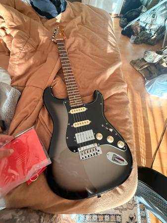 2024 Fender Stratocaster Player Plus HSS 1