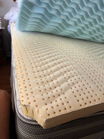 Premium all-latex Cal King mattress topper. 1