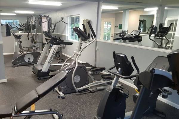 $2,099 / 1br - 726ft2 - 1 Bed, Assigned Parking, Laundry Facility On-Site (2100 S. Lark Ellen Ave, West Covina, CA)63952928083459123