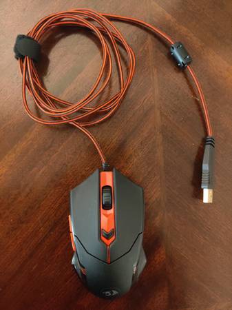 Red Dragon wired 3200 DPI gaming mouse RGB adjustable weights 1