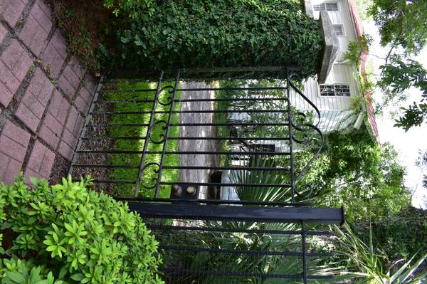 $4200.00 / 1br - 1300ft2 - Spacious 1BR close to Colonial Lake64016109005826122