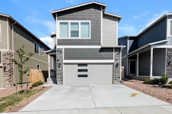 $1,800 / 3br - 1961ft2 - Affordable 3 Bed, 2.5 Bath House – $1,800 All-In (Colorado Springs)63686763512835120