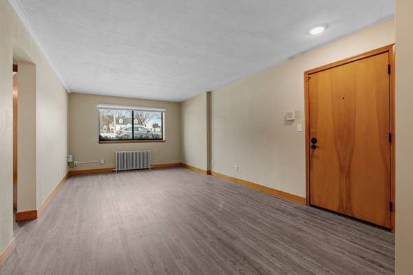 $1,000 / 1br - Moderno 1 Dormitorio 1 Baño (Snelling Ave N)64003958604929121