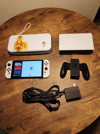 Nintendo Switch OLED 1