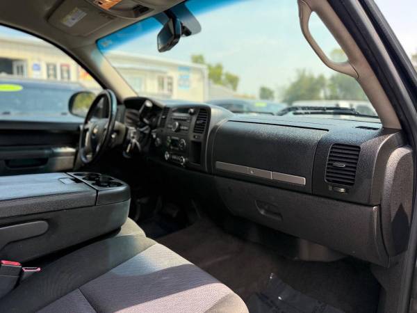 2011 Chevrolet Silverado 1500 - Photo 12