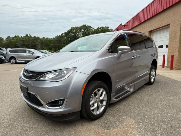 2019 Chrysler Pacifica (furgoneta para silla de ruedas) - $59,70063471227074177123