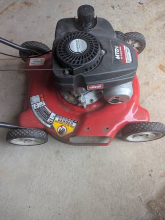 Cortacésped MTD de 20" manual - $50 (Ramsey)63471409586561122