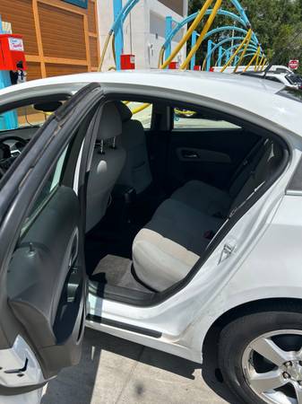 2012 Chevy Cruze 162 mil millas, TÍTULO LIMPIO - $4.800 (Tampa)63443528746883122