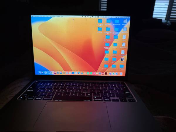 MacBook Pro 13" 1