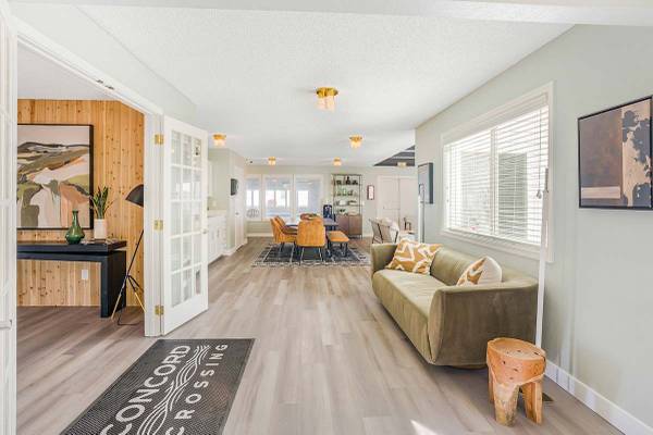 $1,450 / 1br - 722ft2 - Carports and Garages available, On-Site Management, Indoor Pool (3710 SE Concord Rd, Portland, OR)63999452233475122