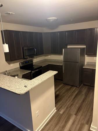 Leonardtown 2BR/2BA apartment; $1250 towards first months rent 1