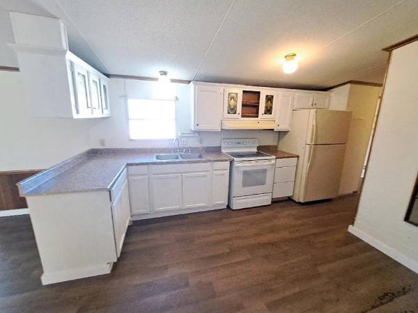 $600 / 3br - 1220ft2 - 3 bed 2 bath (Parksley)63839296183041122