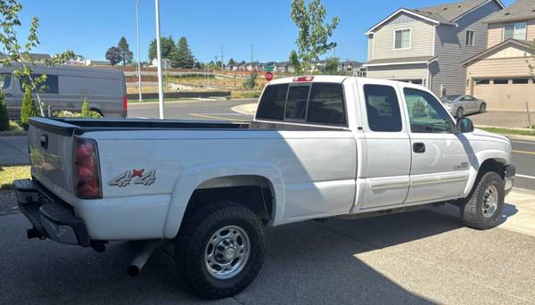 2007 chevy 2500hd 6.6L Duramax one owner clean title - $16,900 (seatac)63623024251011122