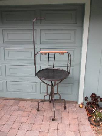 Bird play stand 1