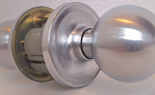 Weiser Satin Nickel Round Passage Door Knob, Non-Locking 1