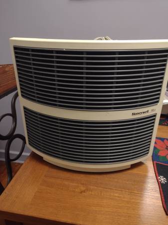 Air Purifier Humidifier Honey well 1