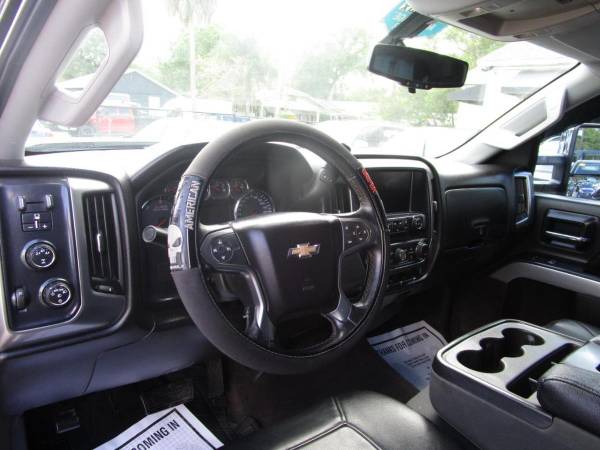 2015 Chevrolet Silverado 2500HD - Photo 13