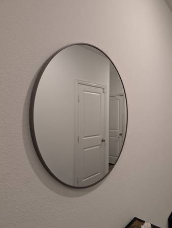 Small circle mirror 1