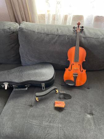 Violin 1/2 size 1