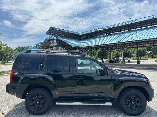 2012 Nissan Xterra X ( 4WD ) - $7,200 (Merriam)63621942392835124