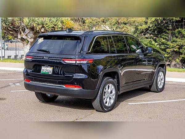 2023 Jeep Grand Cherokee Limited 4x4 4dr SUV - $29995.0063440614907649123