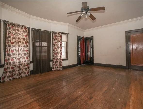 $1,100 / 3br - 3 bedroom, Downstairs unit of a Duplex (Cleveland)63939131304963122