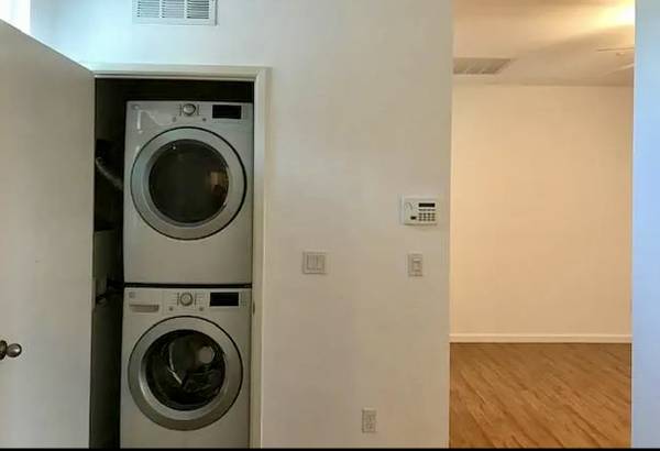 $3,095 / 2br - 1057ft2 - Danville 2 bed / 2 bath apt - Built in 2013 - Real Hardwood Floors! (danville / san ramon)63657982145539123